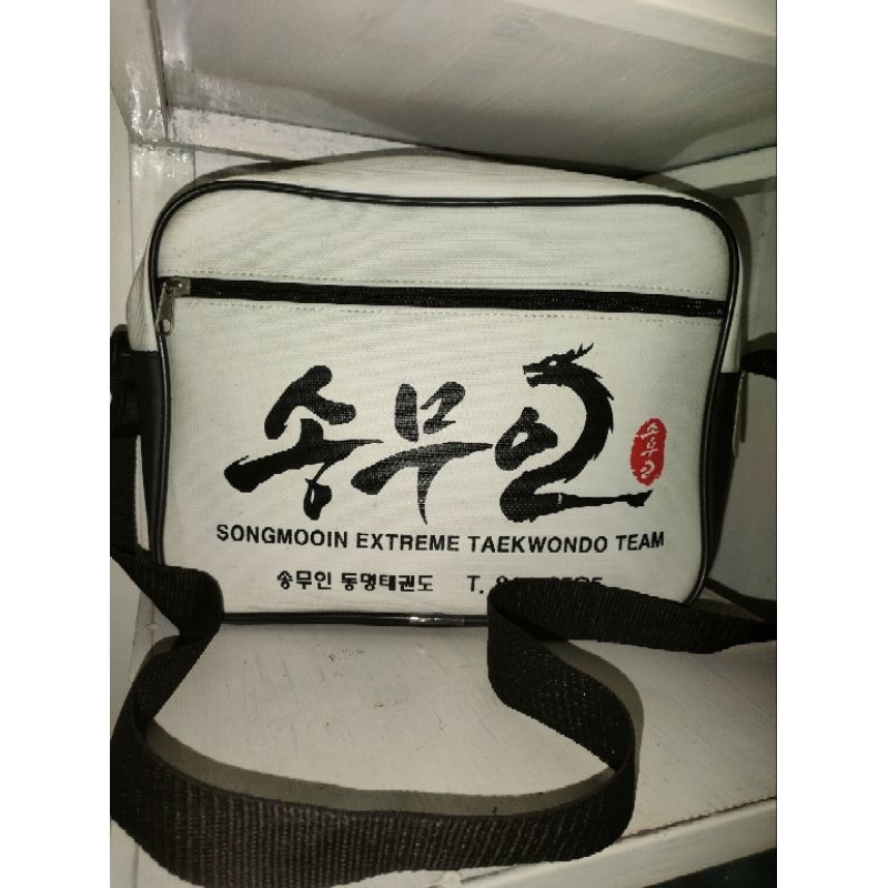 Tas olahraga preloved