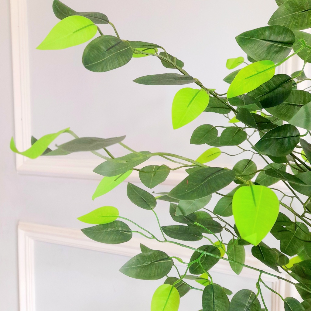 Raflezia Naren Dekorasi Tanaman Hias Beringin Daun Latex ( 2 Batang ) Pohon Palsu Aesthetic Bunga