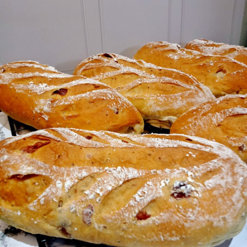 

Cranberry Chia Cheese Bread / Roti Macan