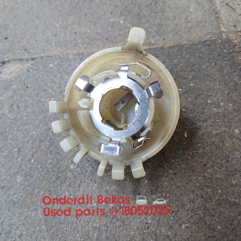 fitting lampu corner sein peugeot 406 d9