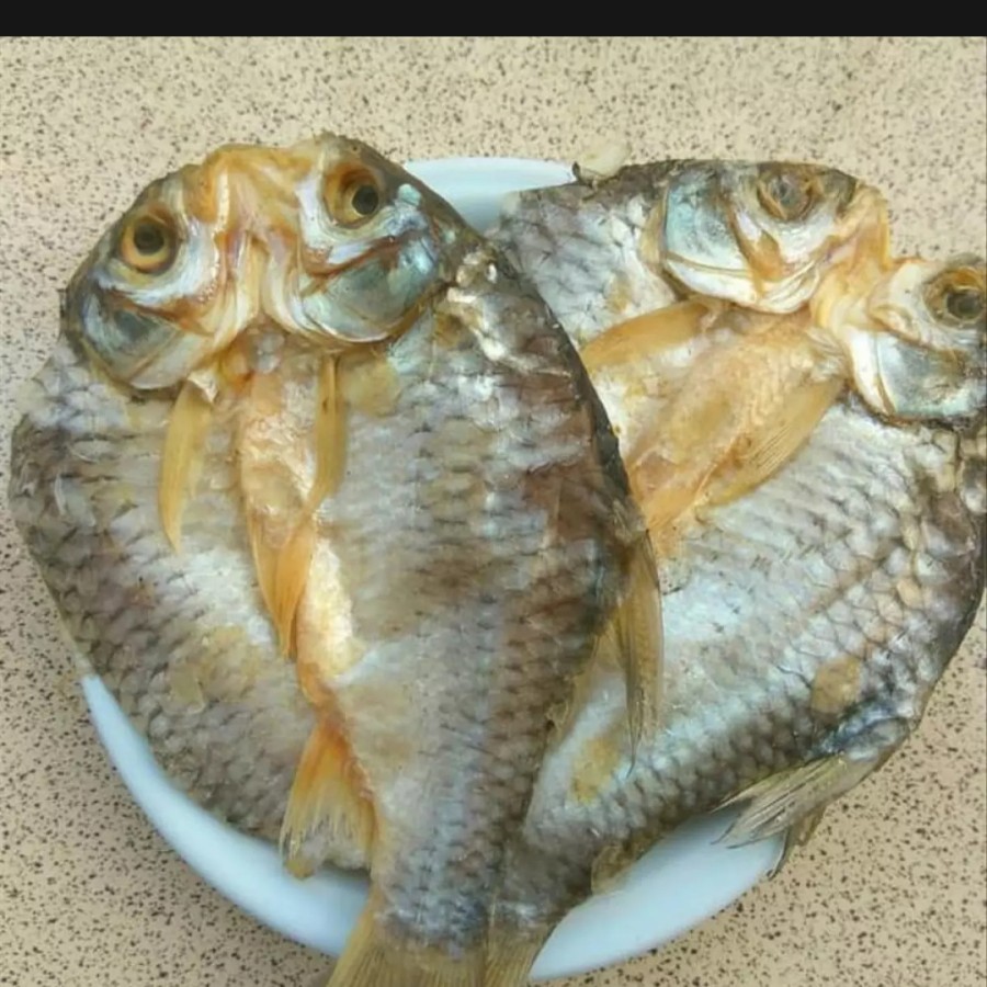 

ikan asin tawes belah murah 1kg/ikan asin belahan/ikan asin wader super