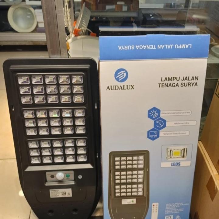 Lampu Jalan PJU Solar Cell 50w 50 watt Lampu Jalan Tenaga Surya IP65