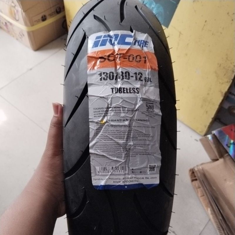 STYLO BAN LUAR BELAKANG IRC 130/80-12