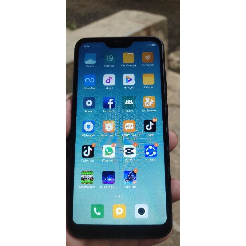 XIOMI REDMI6 PRO RAM 4/64 SECOND TINGGAL PAKAI
