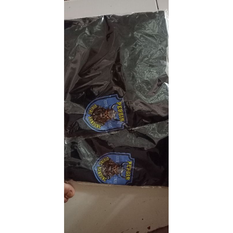 kaos katun persib hitam
