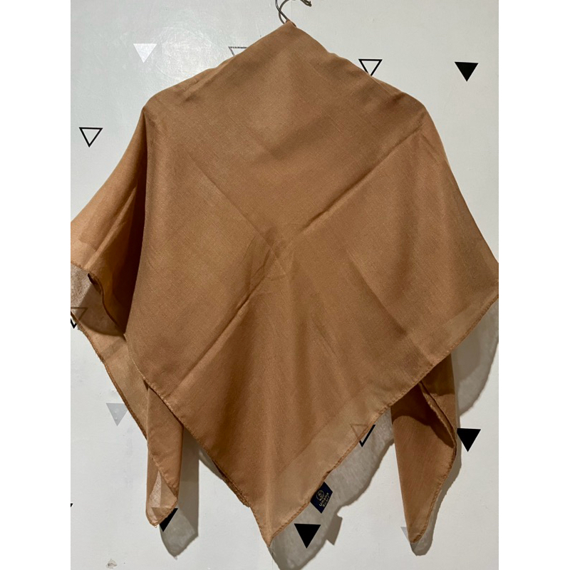 Segiempat Umama Scarf Polos Coksu