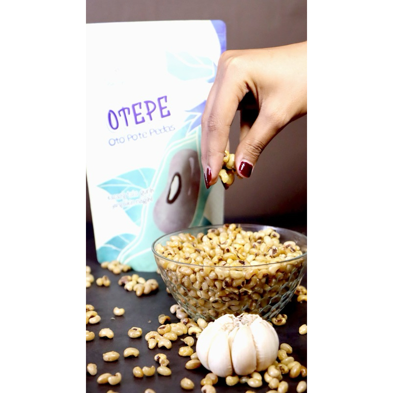 

Camilan Otok madura pamekasan camilan kacang tolo pedas manis OTEPE Boe Charek Snack OTEPE Mbak Ayin