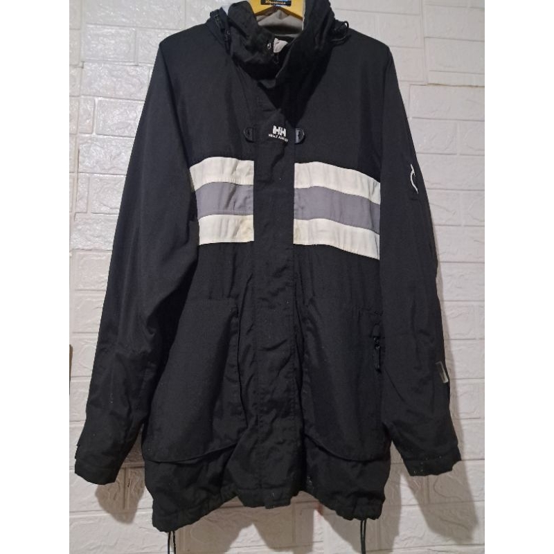 Jaket gorpcore helly hansen