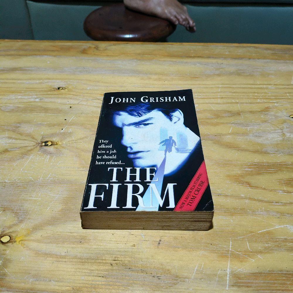 Novel The Firm English Bekas