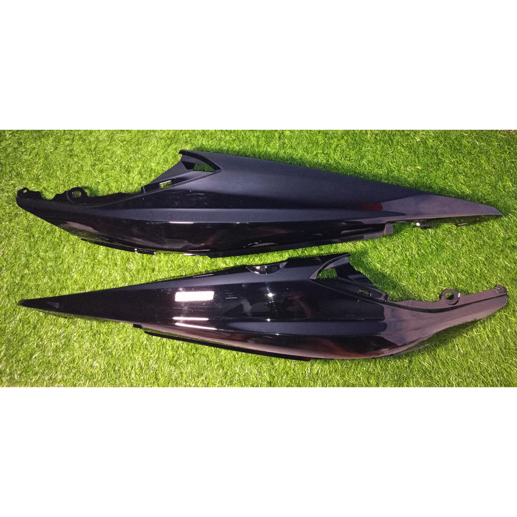 WIN - Cover Body Belakang Revo FI Injeksi Revo X Revo FIT Bodi Belakang Sepasang Kanan Kiri Hitam
