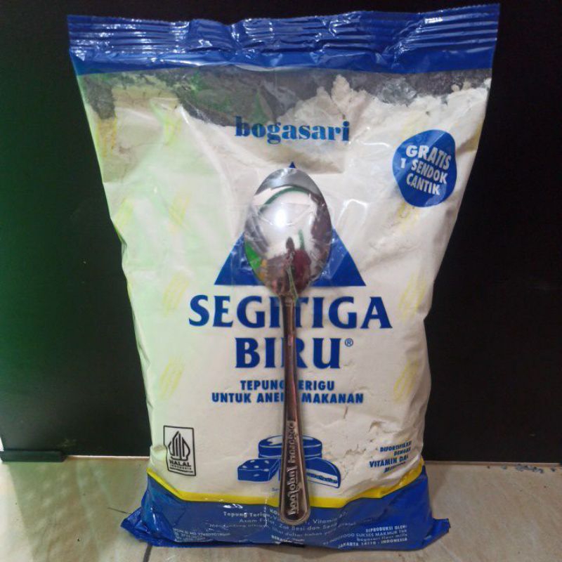 

Segitiga biru tepung 1kg