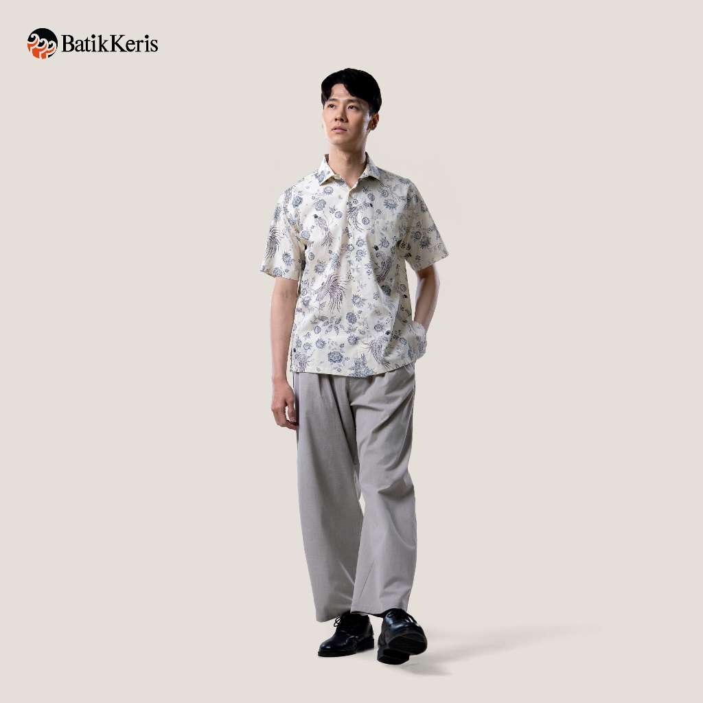 Batik Keris Kemeja Batik Pria Reguler Fit Lengan Pendek   Motif Keris Dancing Bird