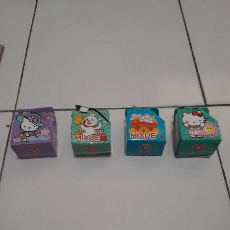 

Stiker Roll lucu