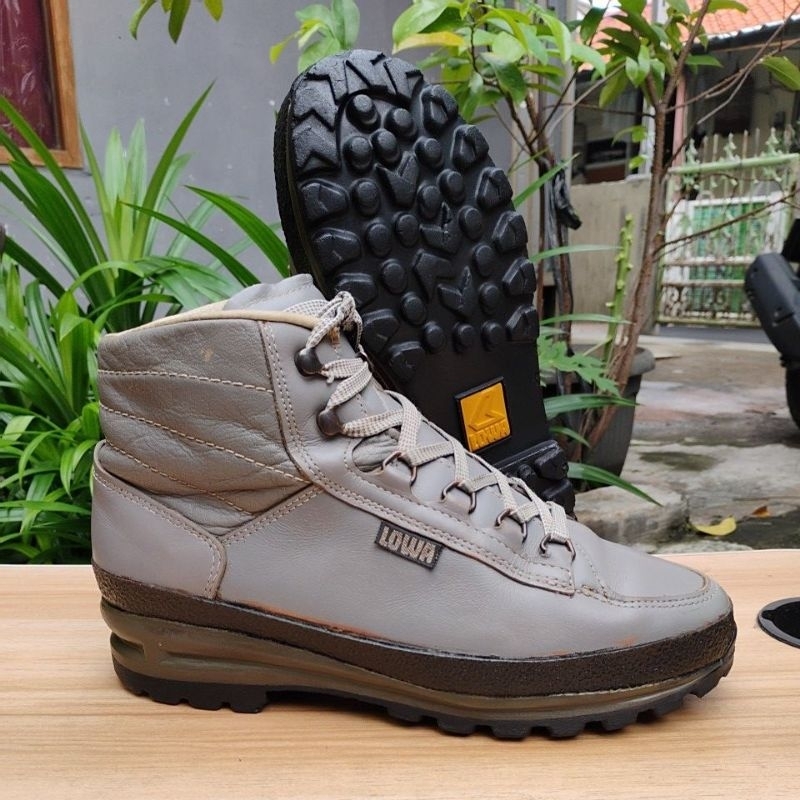 LOWA Monkey Boots Shoes