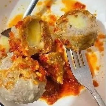 

pentol kriwil Mozarella lumer//dipadukan dengan keju yang lumer dan pedas yang mengunggah seleraaa