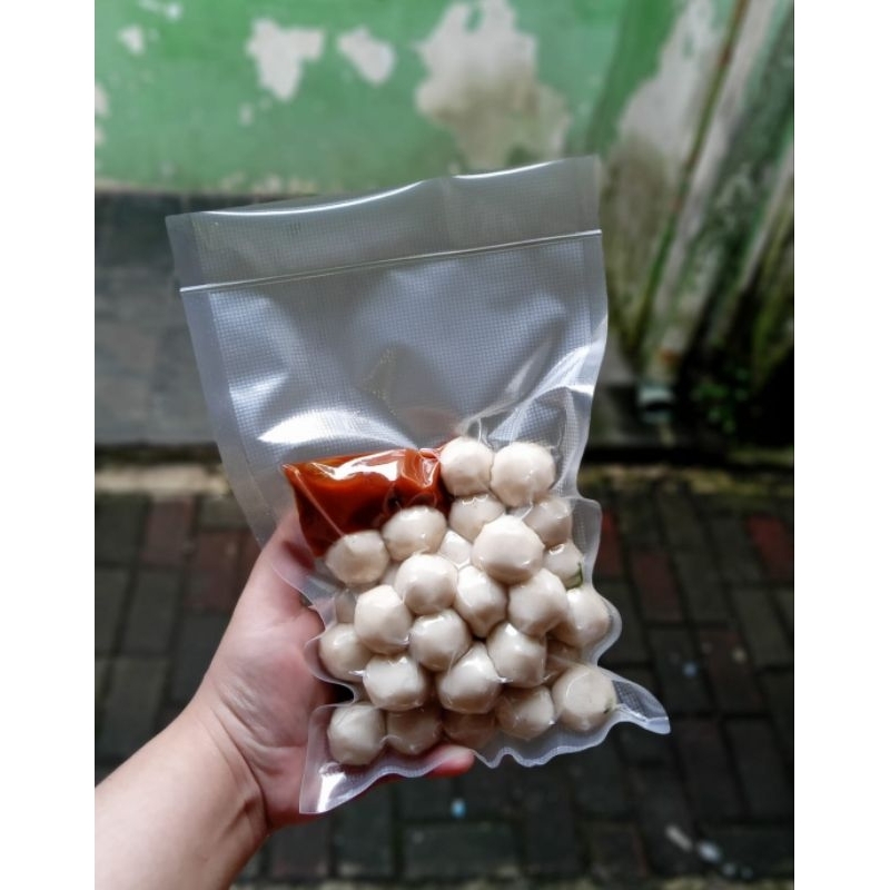 

Cilok Isi 35 Biji Free Bumbu Saus Bawang Gurih Nikmat