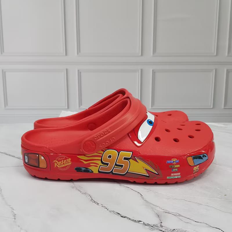 crocs McQueen clog / sandal anak crocs Cars McQueen clog