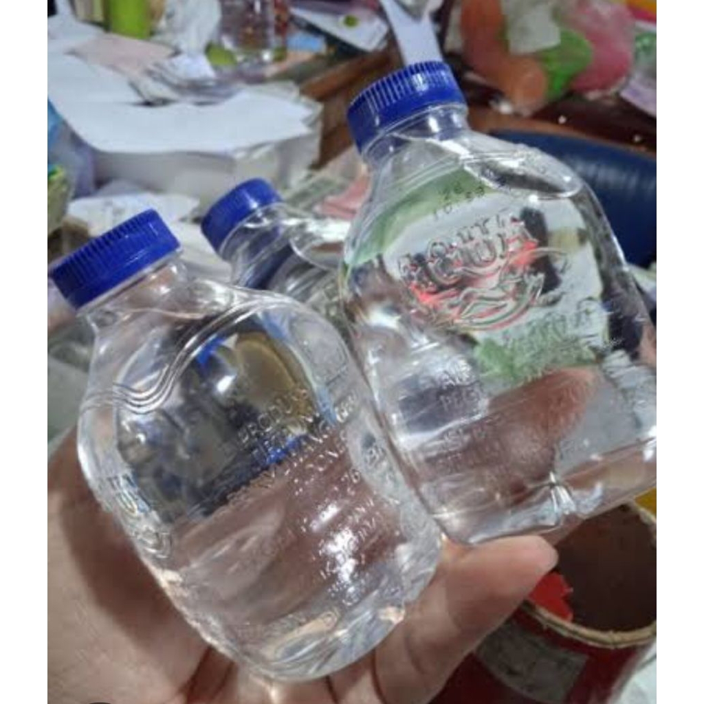 

Aqua Cube 220ml isi 24 pcs