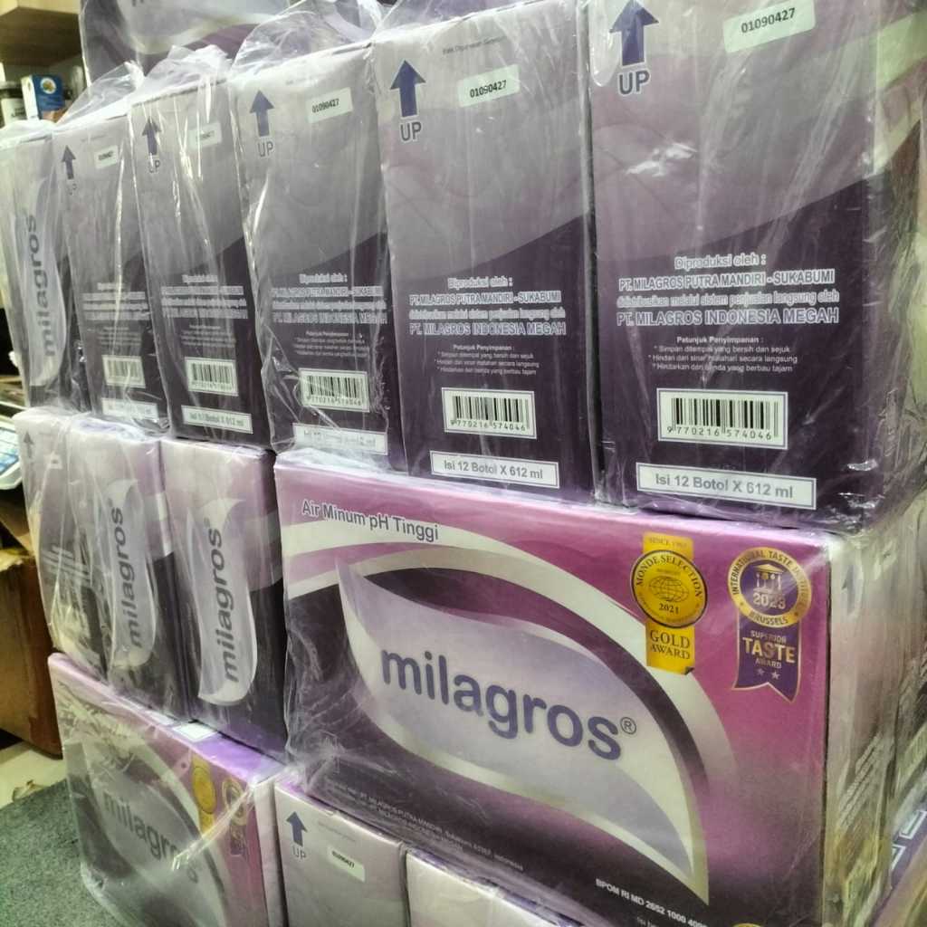 

Air Kesehatan Paket 1 Box 12 Botol - Water Alkali PH Tinggi Air Mineral 612 ml