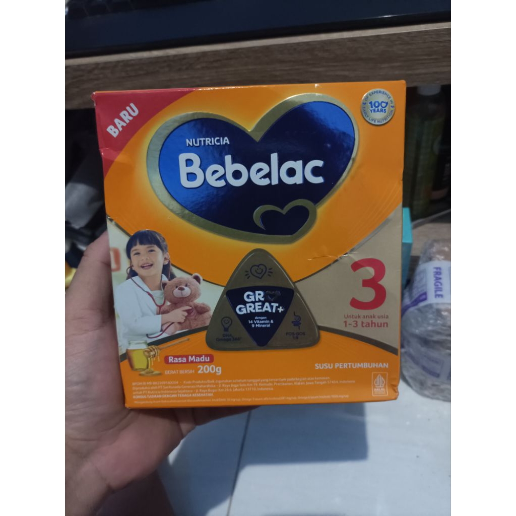 

Bebelac 3 Madu Susu Pertumbuhan 200 g