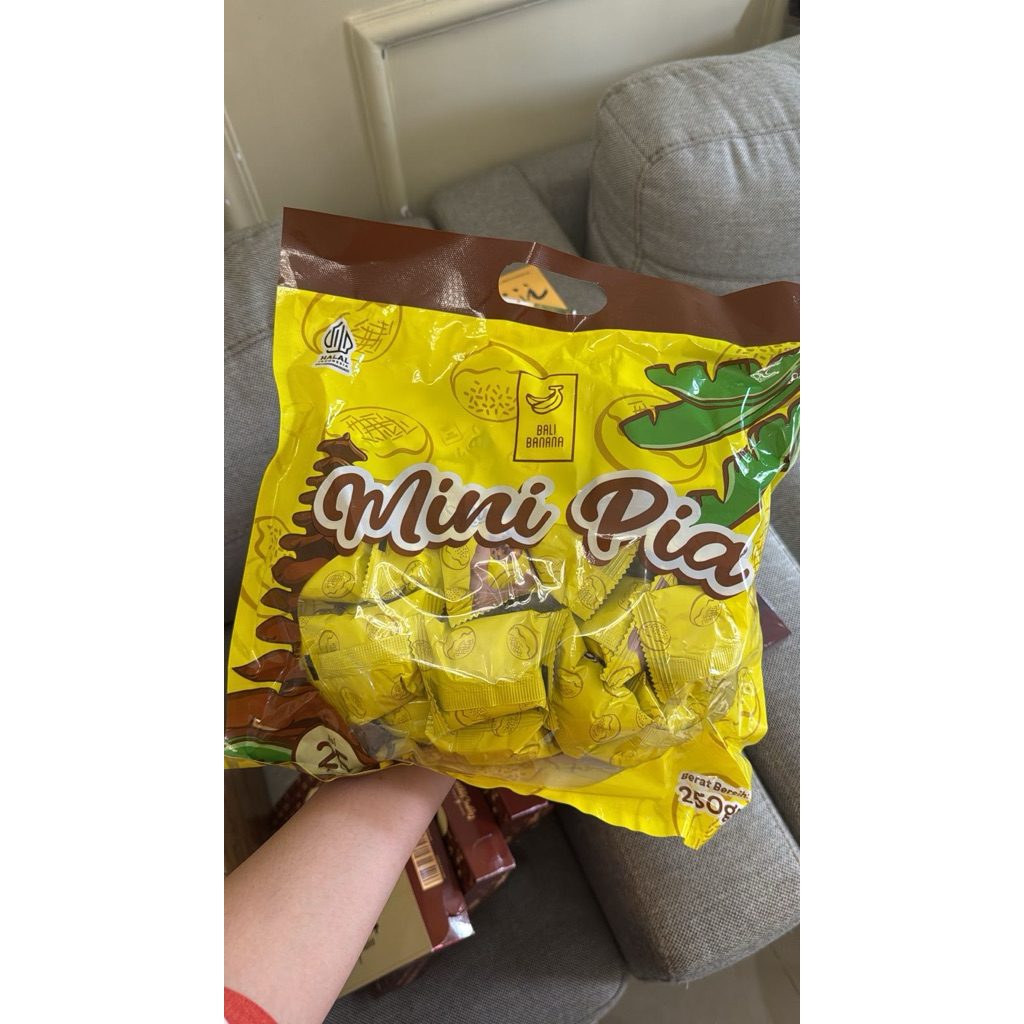 

Bali Banana Mini Pia isi 25 pcs