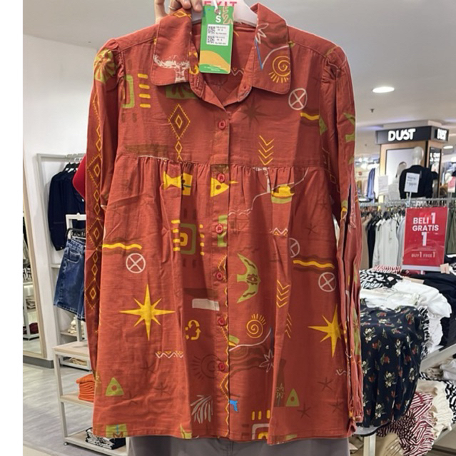 Blouse Exit Signature