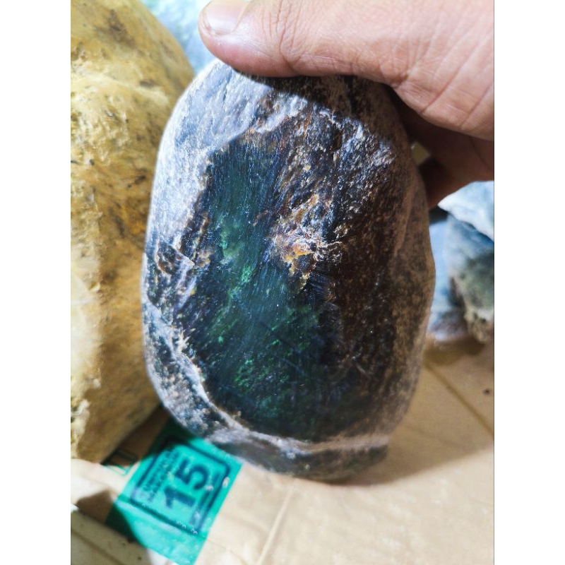 bongkahan batu giok neprite Jade Aceh