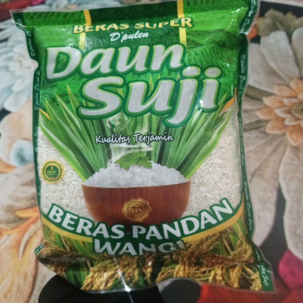 

Beras daun Suji kemasan 1 kg Punel