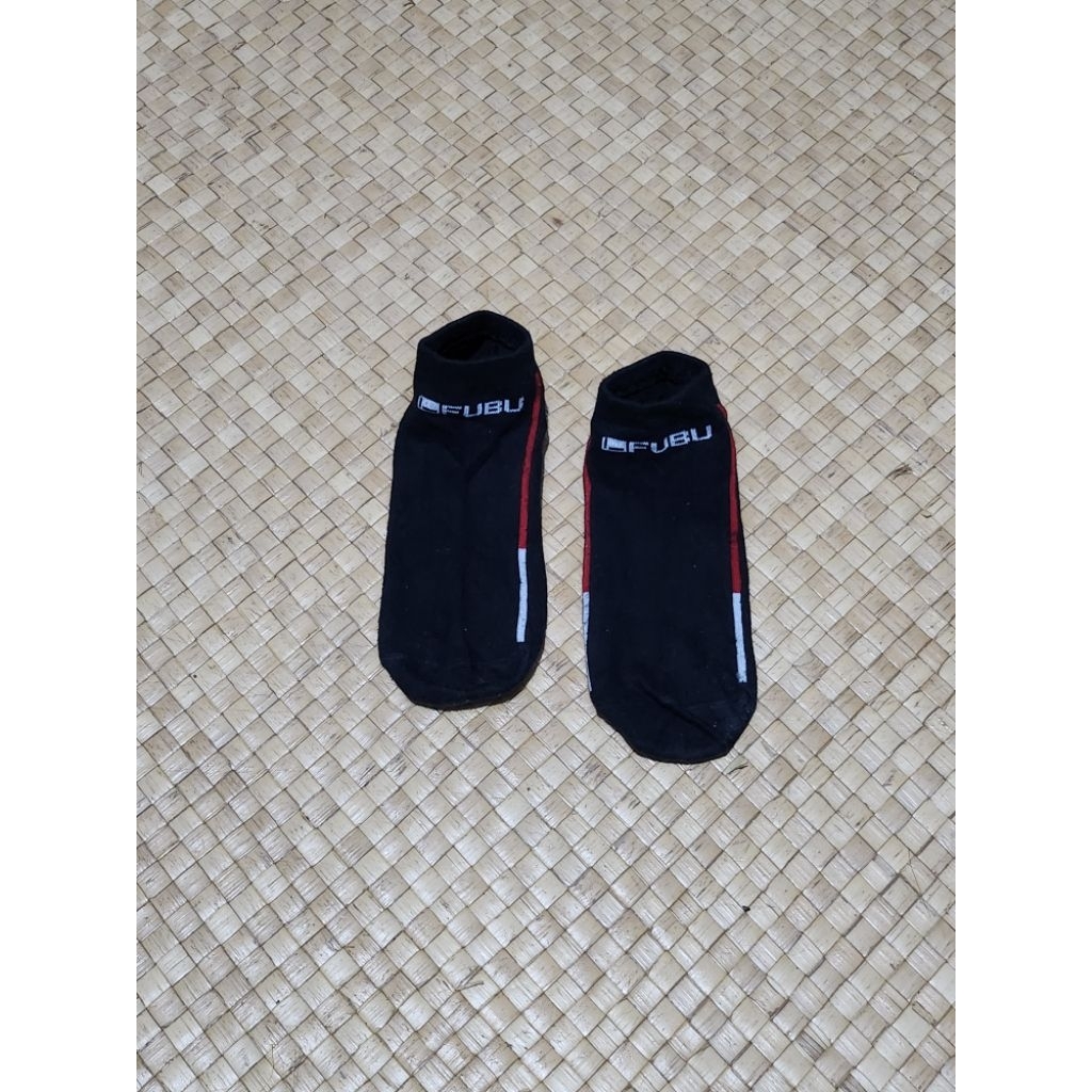 Kaos Kaki Fubu