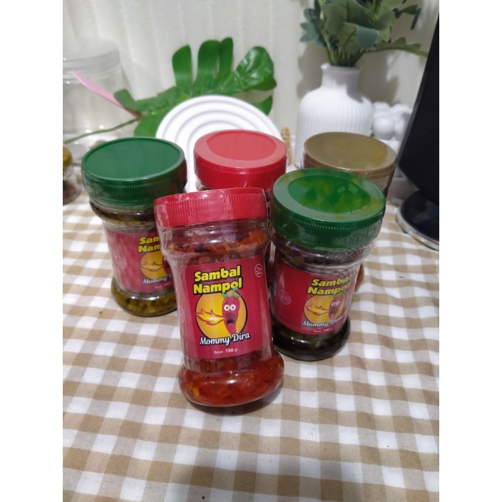 

Paket Lauk isi 3 toples, Sambal Nampoll Mommy Dira.