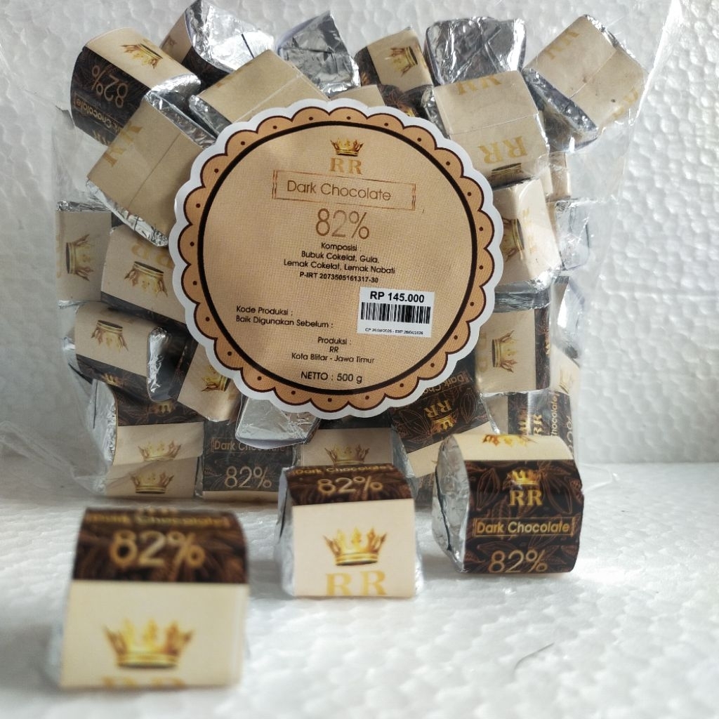 

Dark Chocolate 82% cubes 500gr