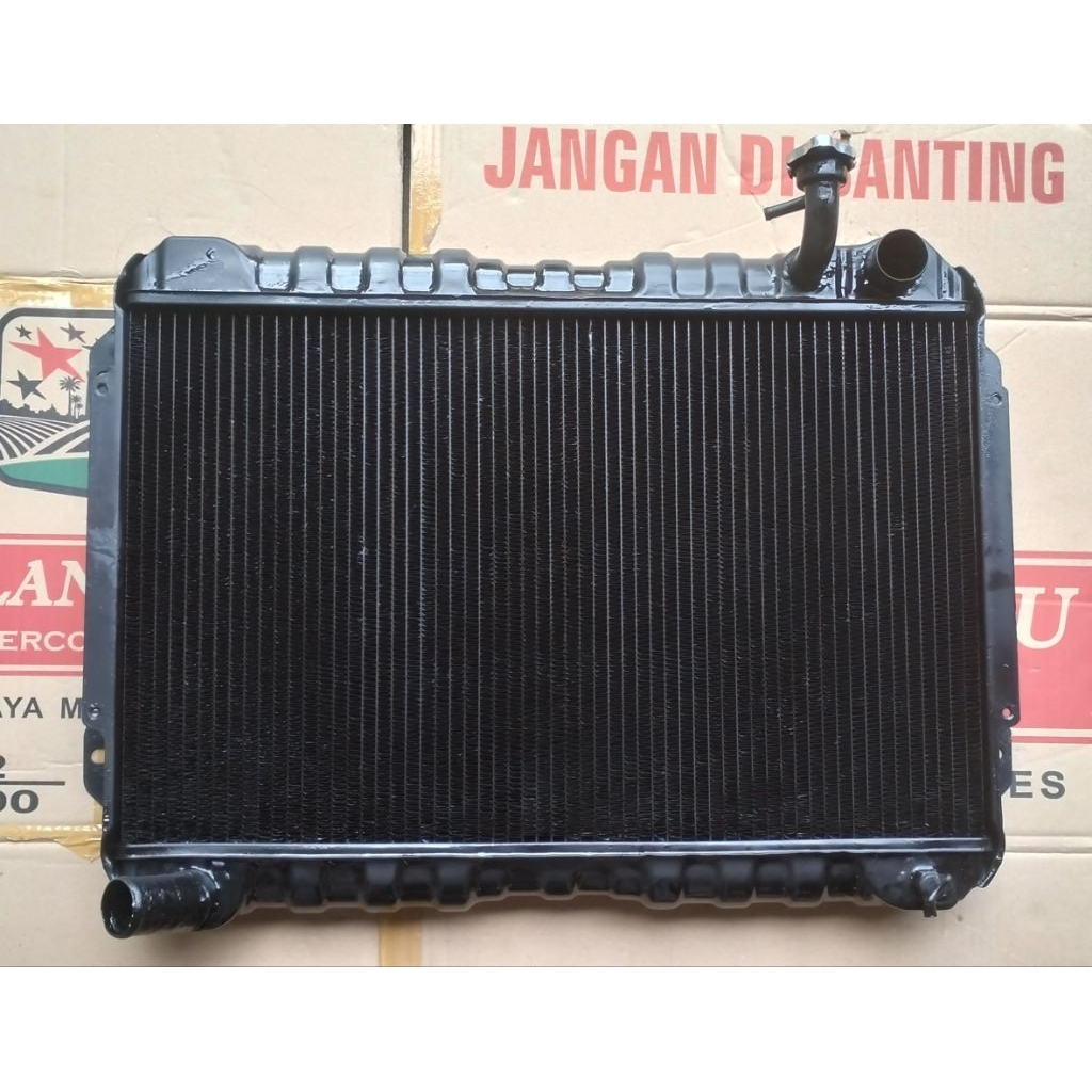 Radiator kijang kapsul bensin 2000 cc/krista manual ori denso copotan siap pakai bahan tembaga