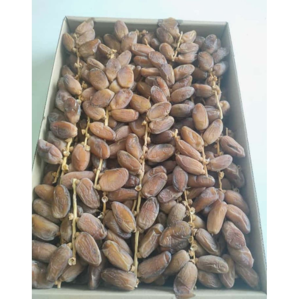 

KURMA TUNIS TANGKAI 5KG