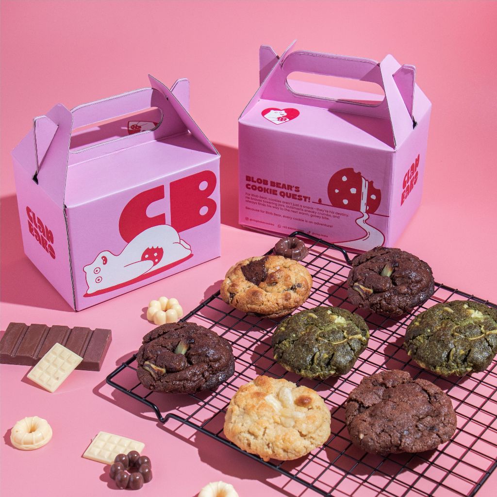 

4 pcs NY-Style Cookies in Iconic Pink Box - Mix isi 4 Bundle - Clap Bake Cookies