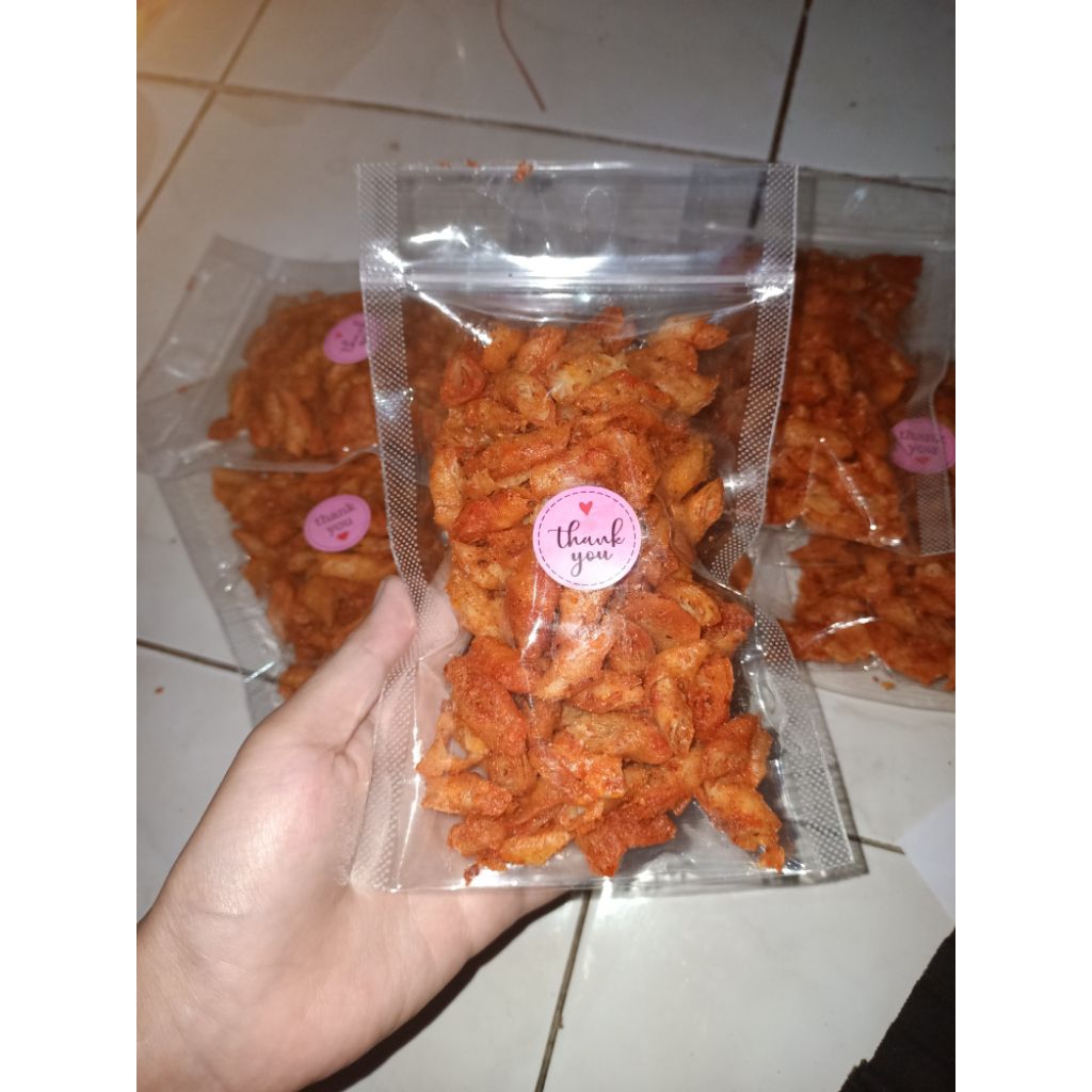

lumpia kering pedas manis
