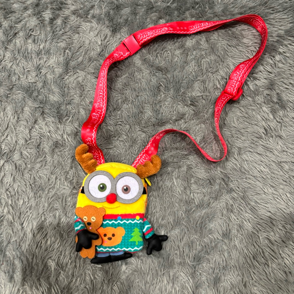 Tas Kartu Dompet Boneka Minions Bob Universal Studios Japan Mayhem Illuminations Christmas Rare Keci