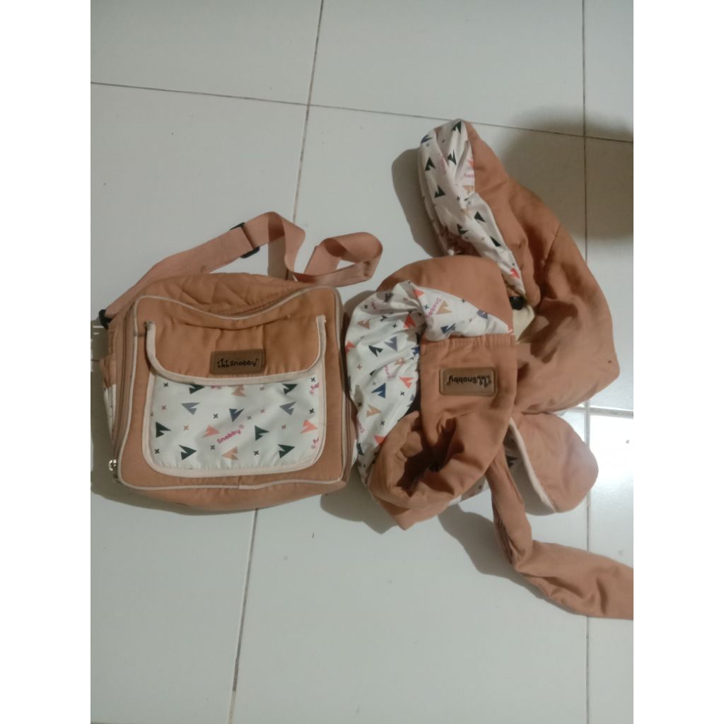 tas dan gendongan bayi snobby