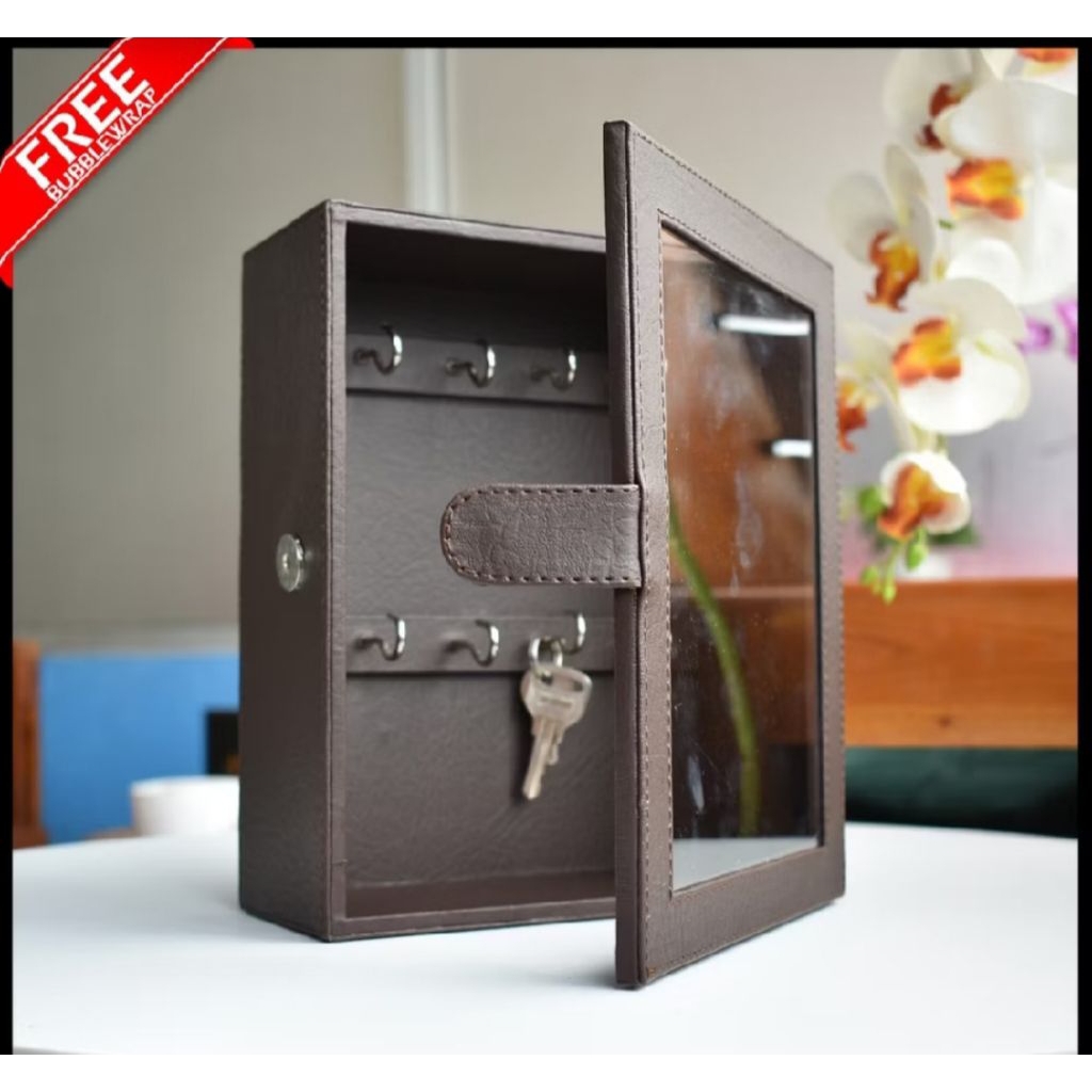 Kotak tempat gantungan kunci dinding