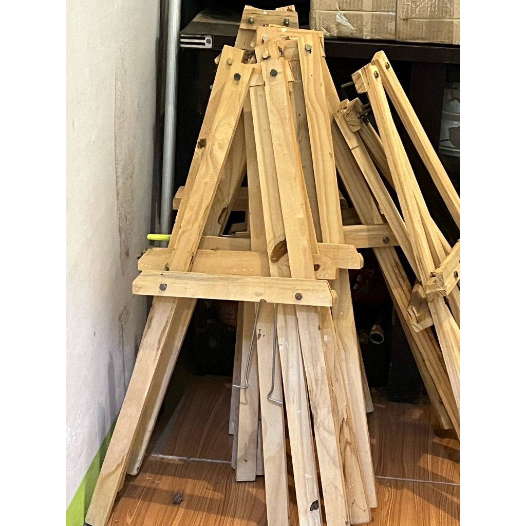 

easel tripod papan untuk pameran mini, melukis di kanvas pasar malam, pajangan