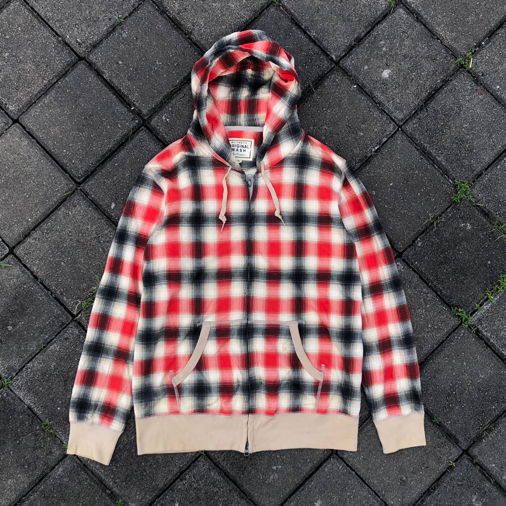 ziphoodie Uniqlo veterano orginal second bekas