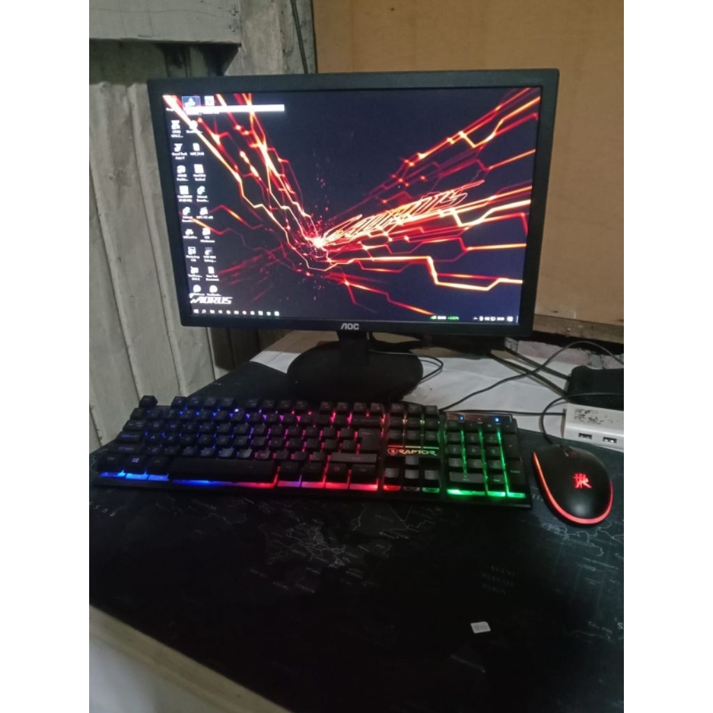 Cpu setCore i7Ssd 256Hdd 1Tb Pesanan User