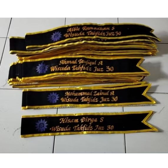 SELEMPANG WISUDA BORDIR 2 BARIS BAHAN BLUDRU DEWASA ANAK PAUD TK SD GRATIS BORDIR  2 BARIS