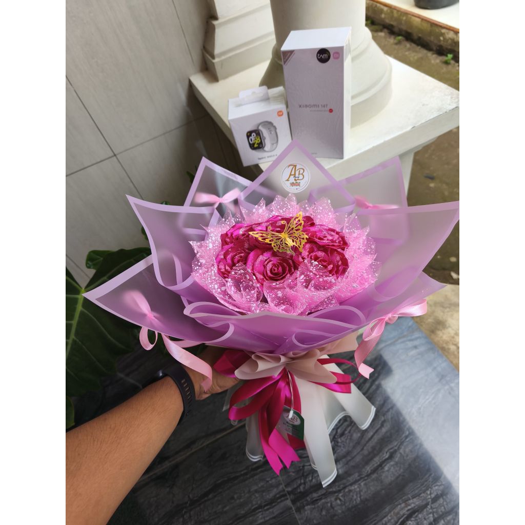 

Buket bunga pita satin
