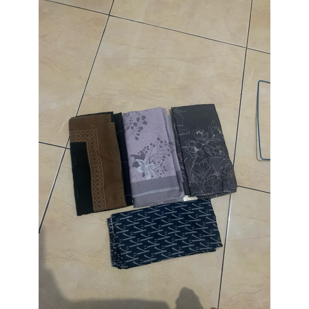 preloved hijab motif voal