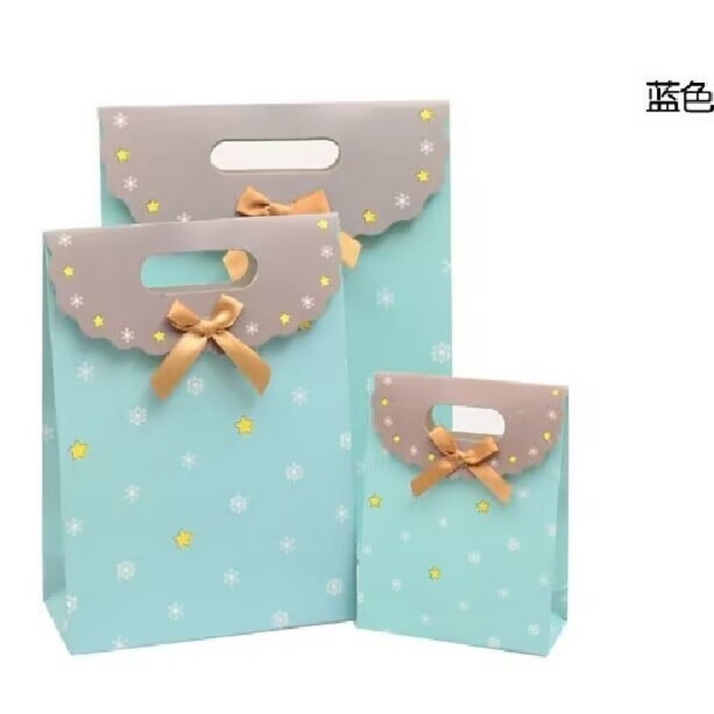 

Paperbag kado model flip (ada Perekat Velcro )/Tas Kado mini motif Shabby/Gift bag candy paperbag ulang tahun model tutup flip,paperbag perekat,paperbag estetik, korea,Paperbag panjang
