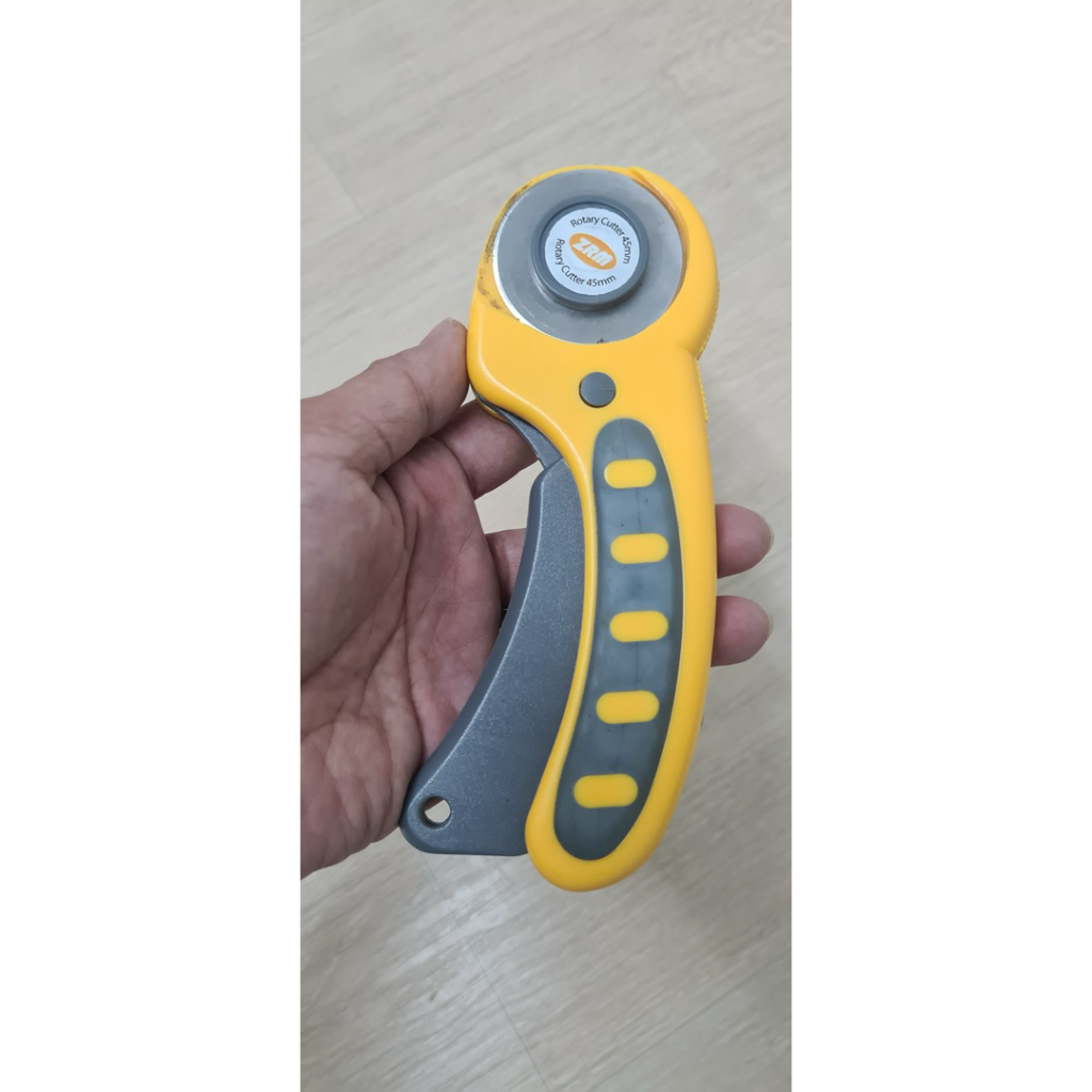 

Rotary cutter 45mm, alat pemotong kain, alat pemitong bahan