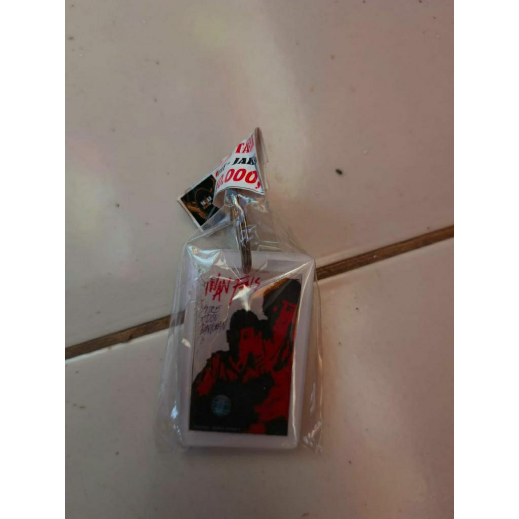 Aksesoris Gantungan Kunci Iwan Fals Dan Oi "Sore Tugu Pancoran03"