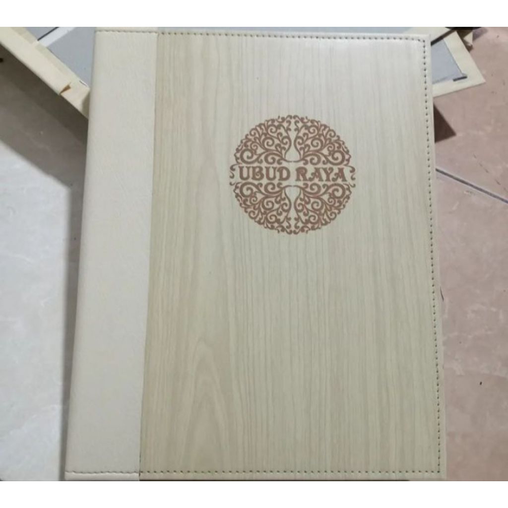 

COVER MENU BAHAN KULIT HPL LOGO DI GRAPIR/LASER UKURAN A4,A5,A3,F4