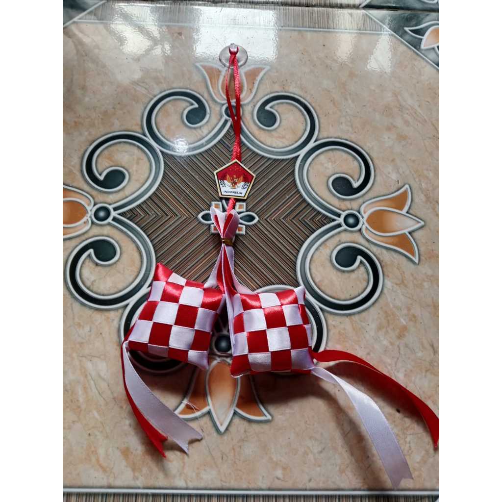 Gantungan Ketupat Merah Putih Hiasan Mobil // Gantungan Kaca Ketupat Pita satin
