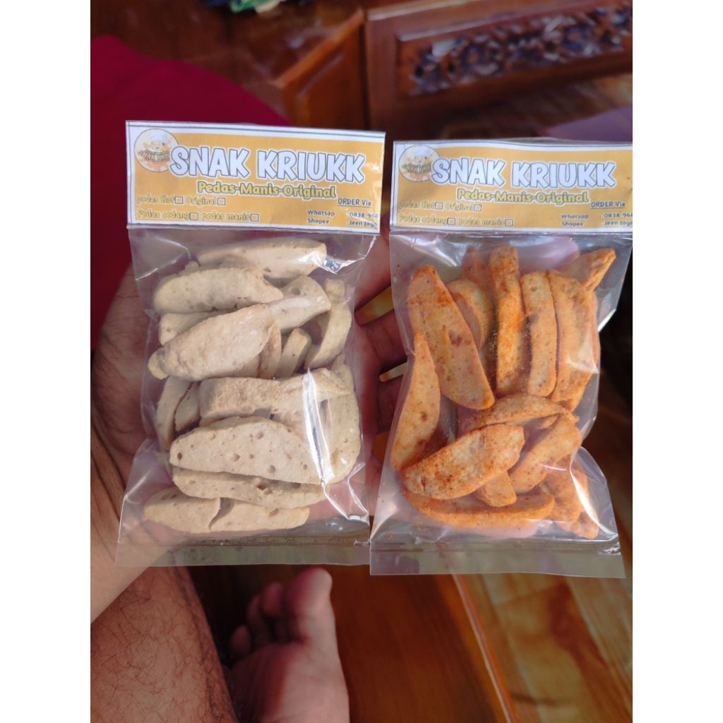 

BISA DI JUAL LAGI 2000an|Basreng Pedas dan original 25 gram|Basreng untuk di jual lagi|Basreng stik daun jeruk|Kemasan 25 gram |Snak basreng |Basreng rencengan|Basreng 2000 an|Basreng pedas daun jeruk|Basreng original 25 gram|zeenjayashop